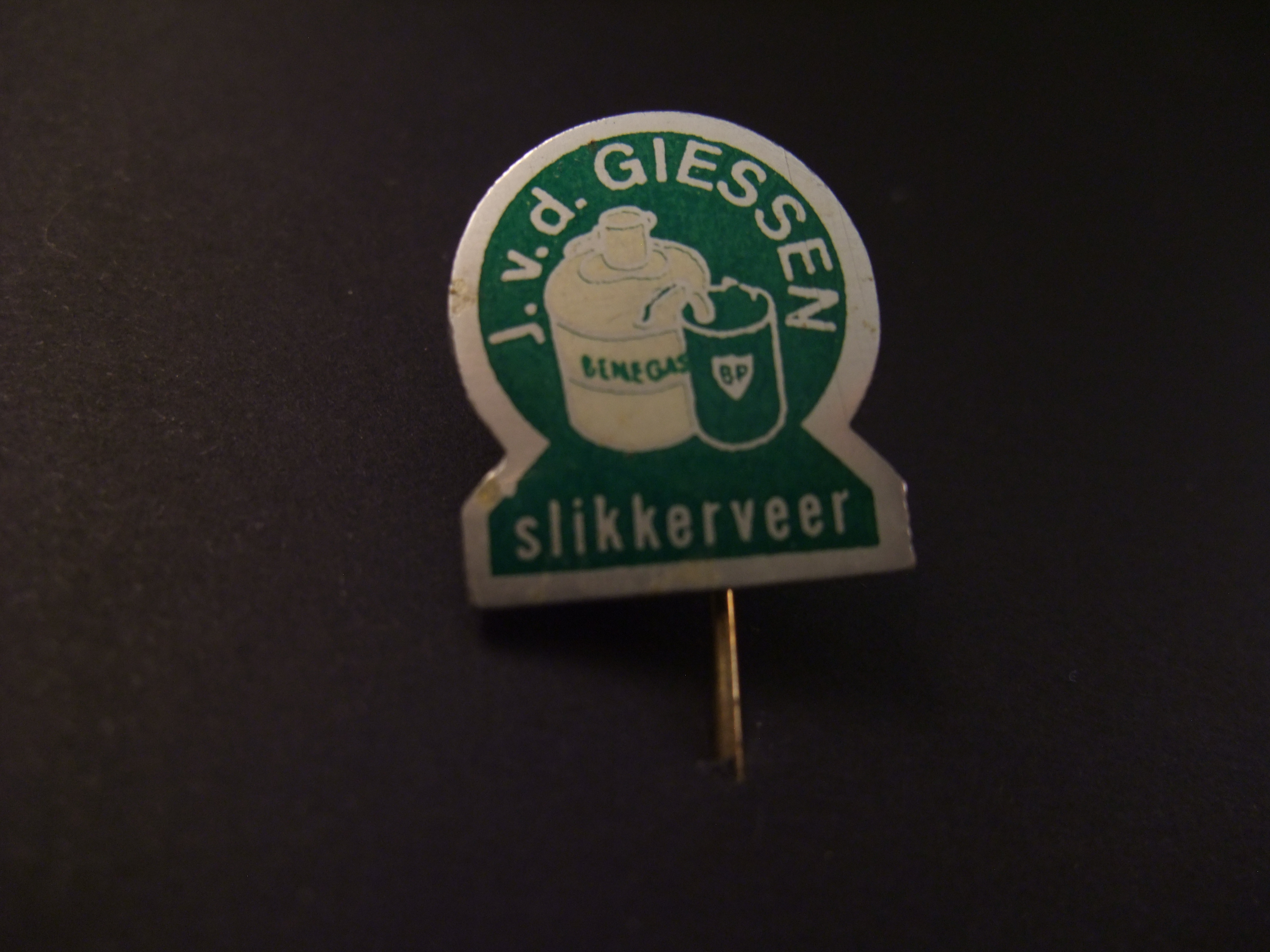Oliehandel J. v.d. Giessen Slikkerveer(gemeente Ridderkerk) Benegas, Bp